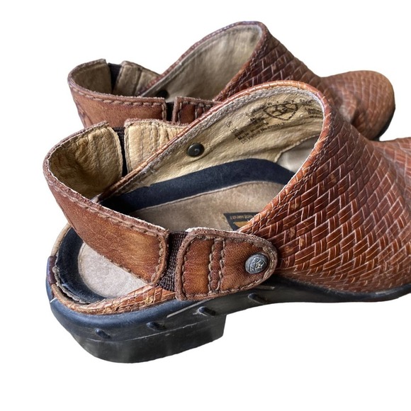 Western Slip on Brown Weaved Ariat Clogs 6 - Picture 2 of 9